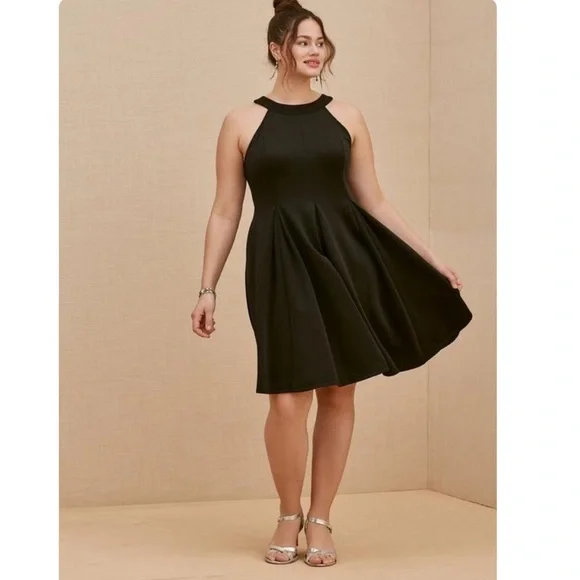 Torrid 3 Scuba Fluted Dress black - Picture 1 of 5